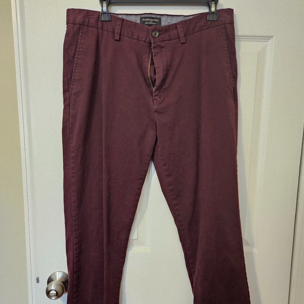 Banana Republic Maroon Fulton Skinny Chinos, 33x30